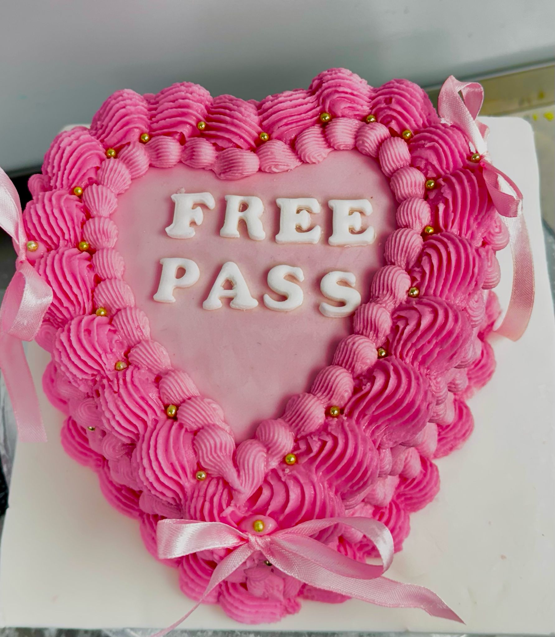 6 inch heart cake