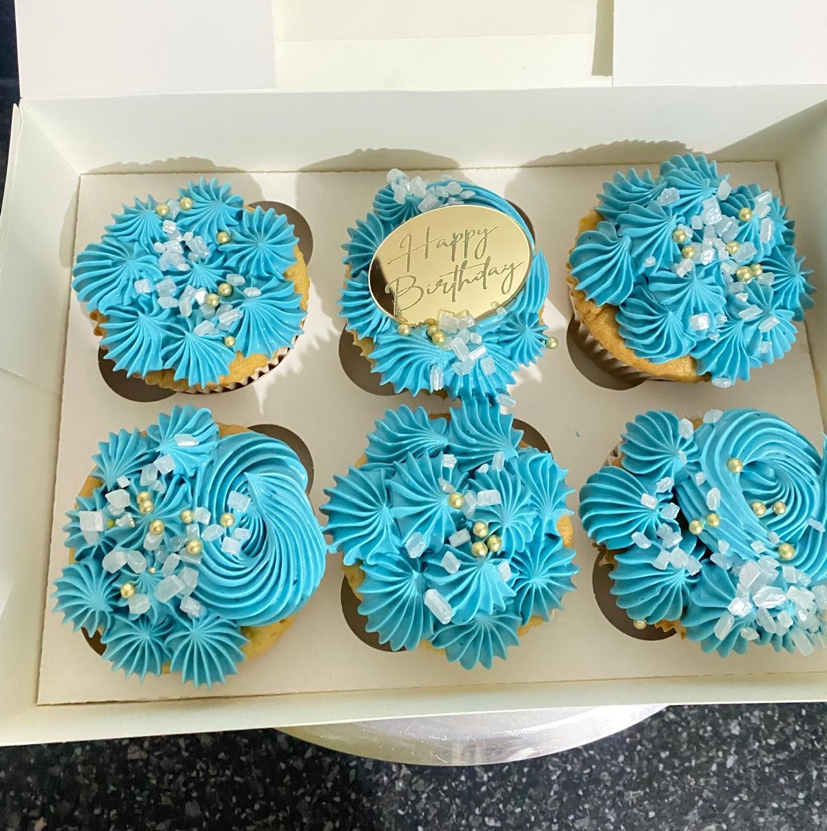 Box of 6 Cupcakes
