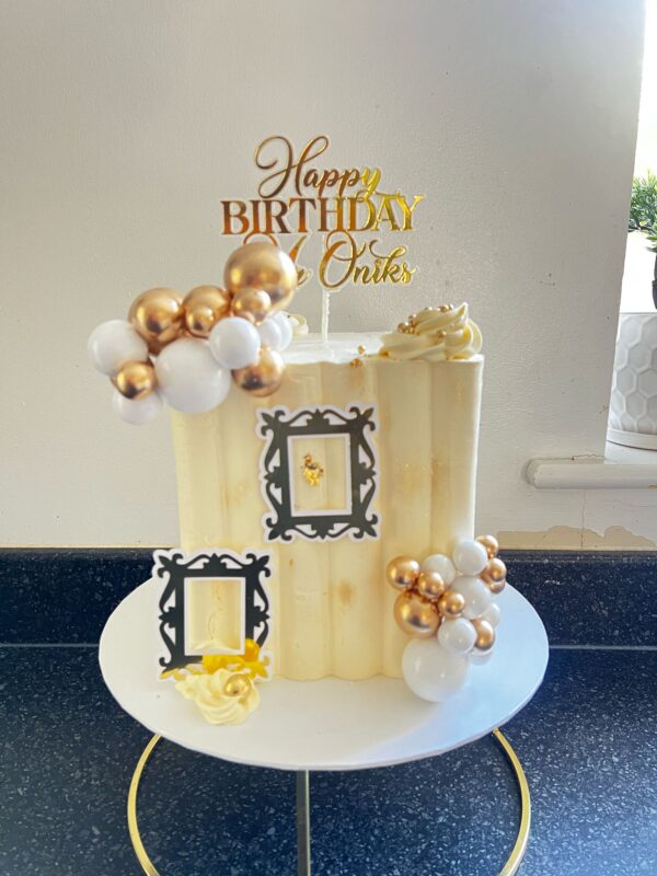 Square Buttercream Cakes - Image 6