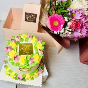 Mother’s Day Floral Cake